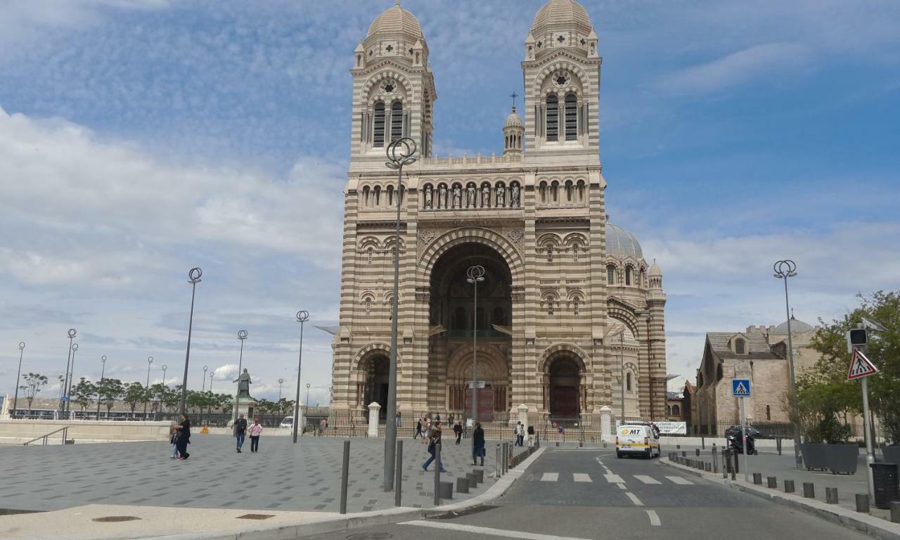La Maison de Valentino Marsella Exterior foto